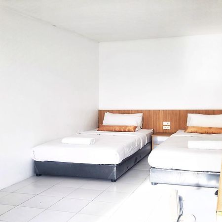 Patong Bay Inn Экстерьер фото