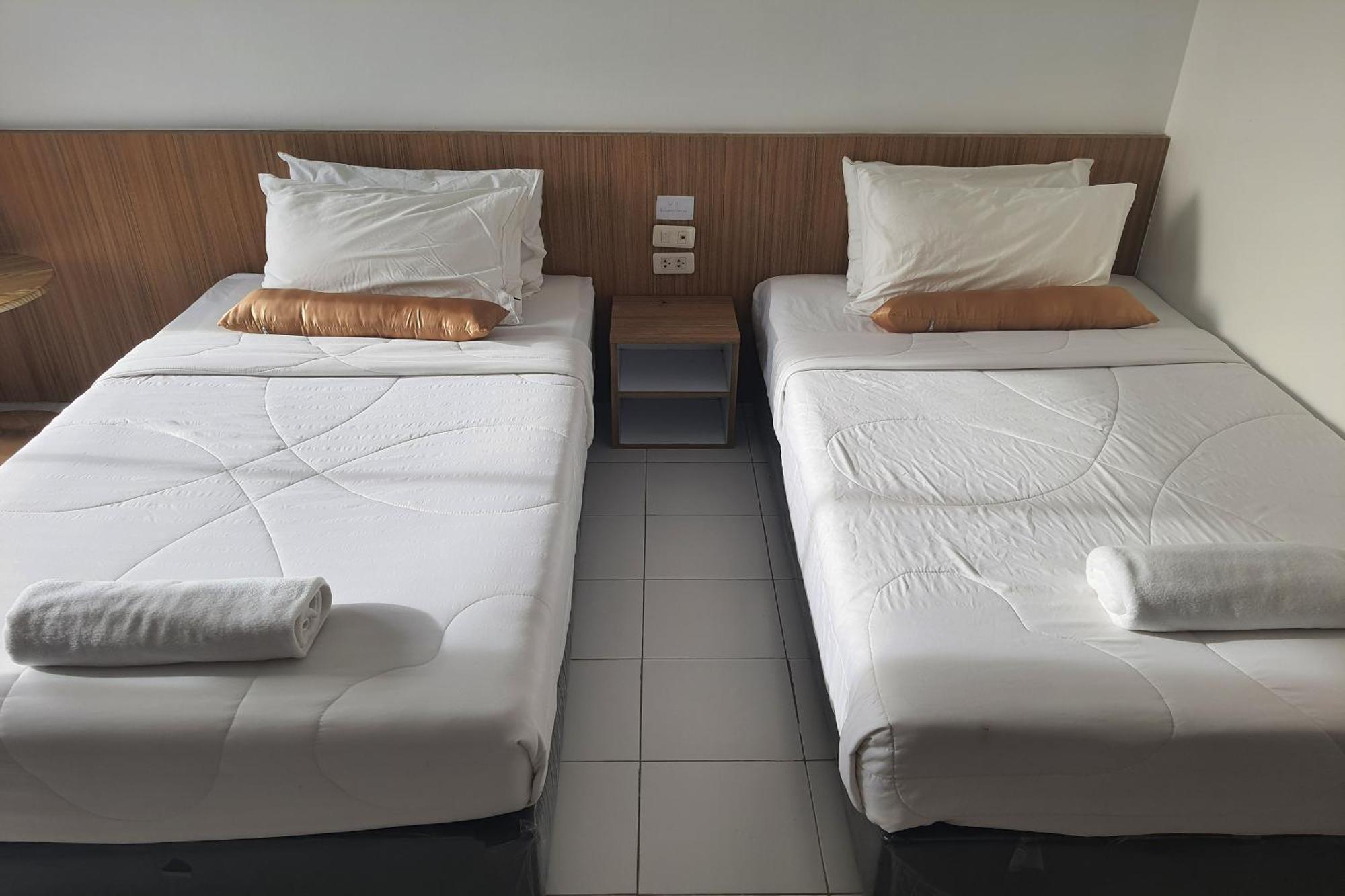 Patong Bay Inn Экстерьер фото